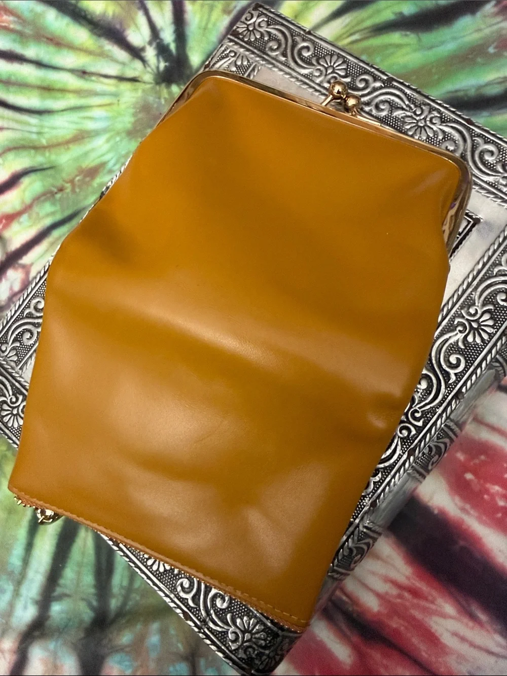Classic Frame-Top Women’s Clutch in Mustard Gold